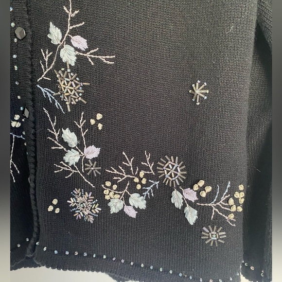 Stitches in Time Sweater Medium Black Embroidered Embellished Floral Cardigan - Picture 2 of 15